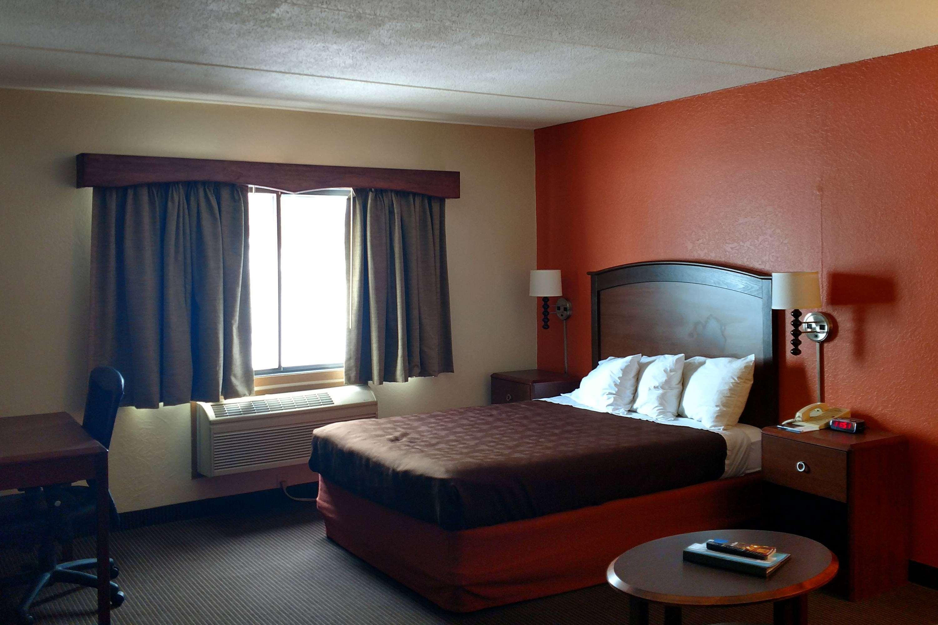 Americinn By Wyndham Iron River Exterior photo